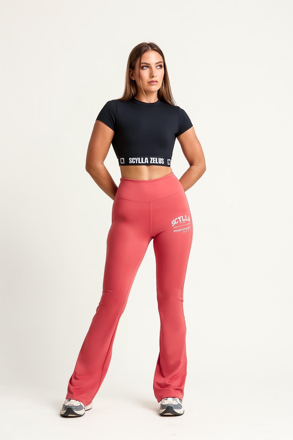 Scylla Flare Fit Legging