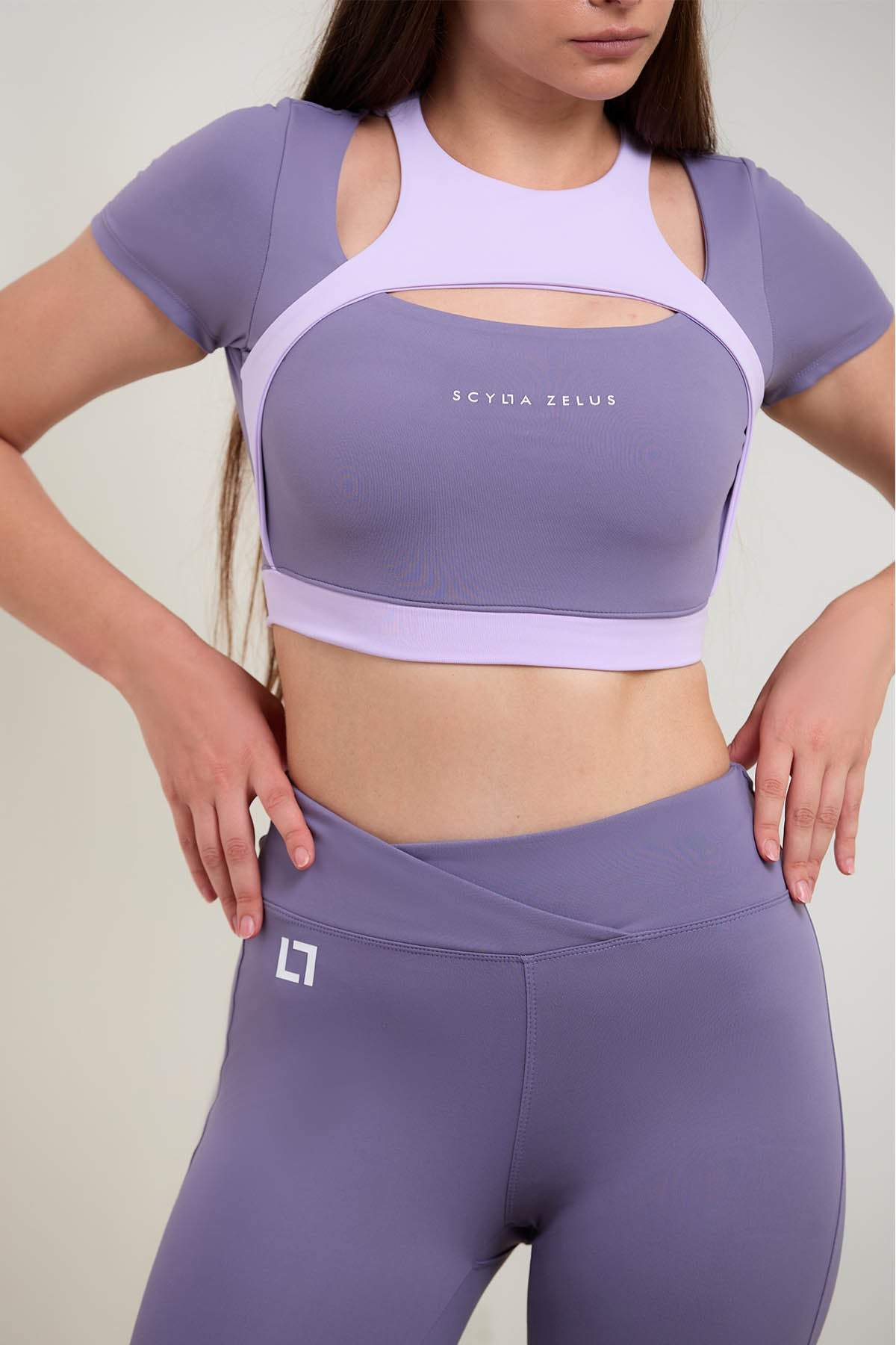 Vibe Cross Flare Legging