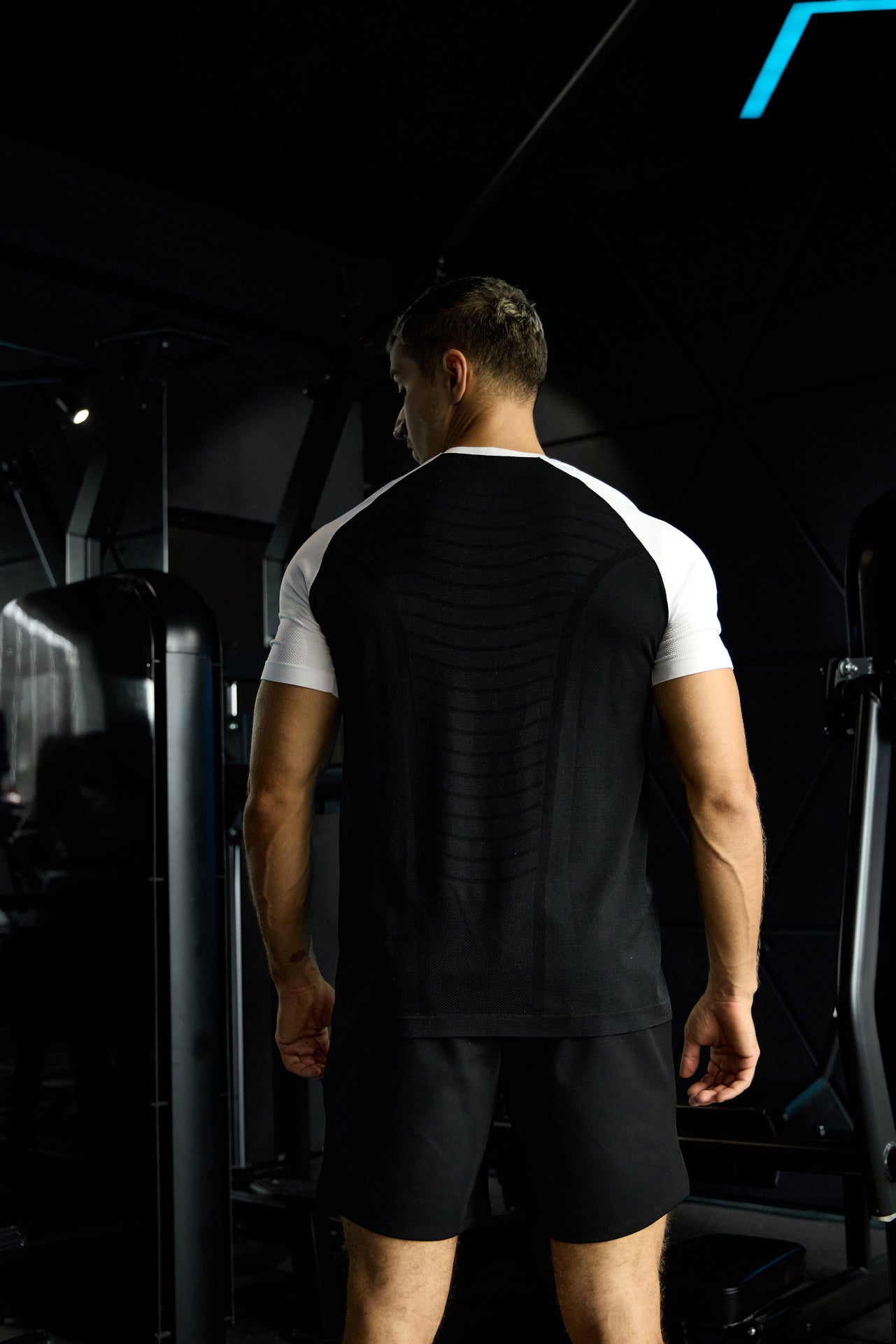 Contrast Seamless Raglan Tee