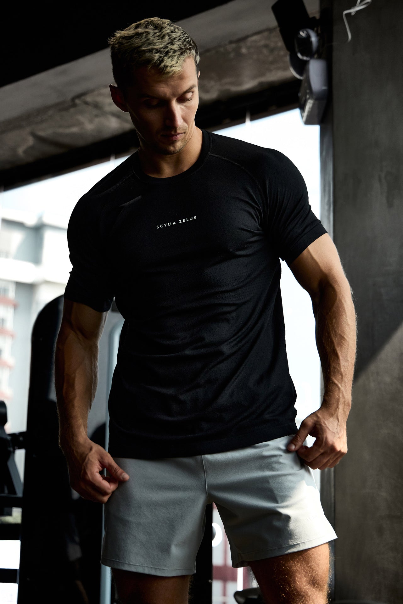 Classic Seamless Tee