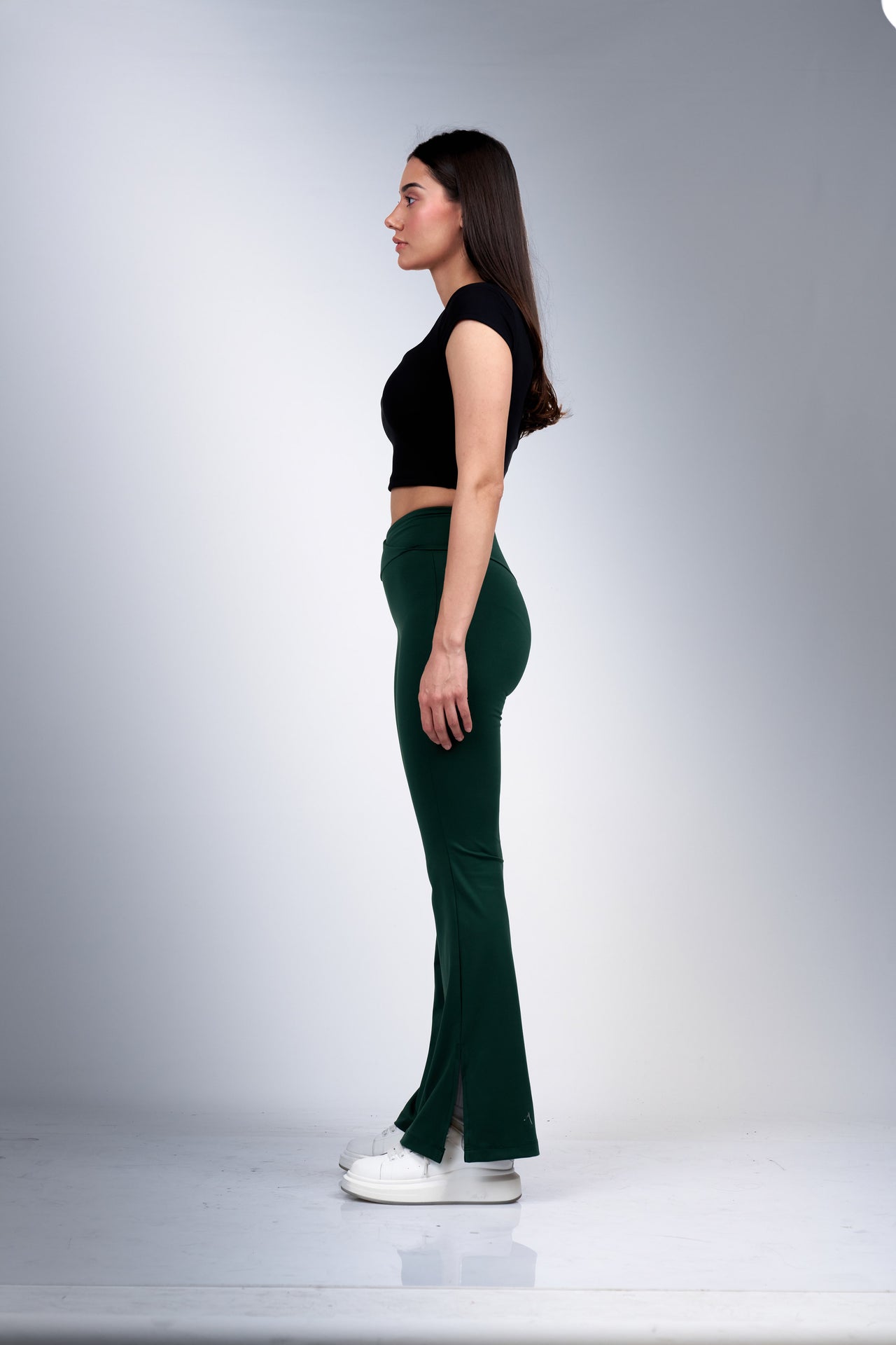 Scylla Cross Flare Fit