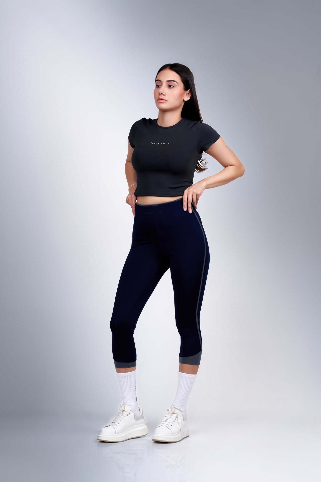SCY Contour Capri Legging