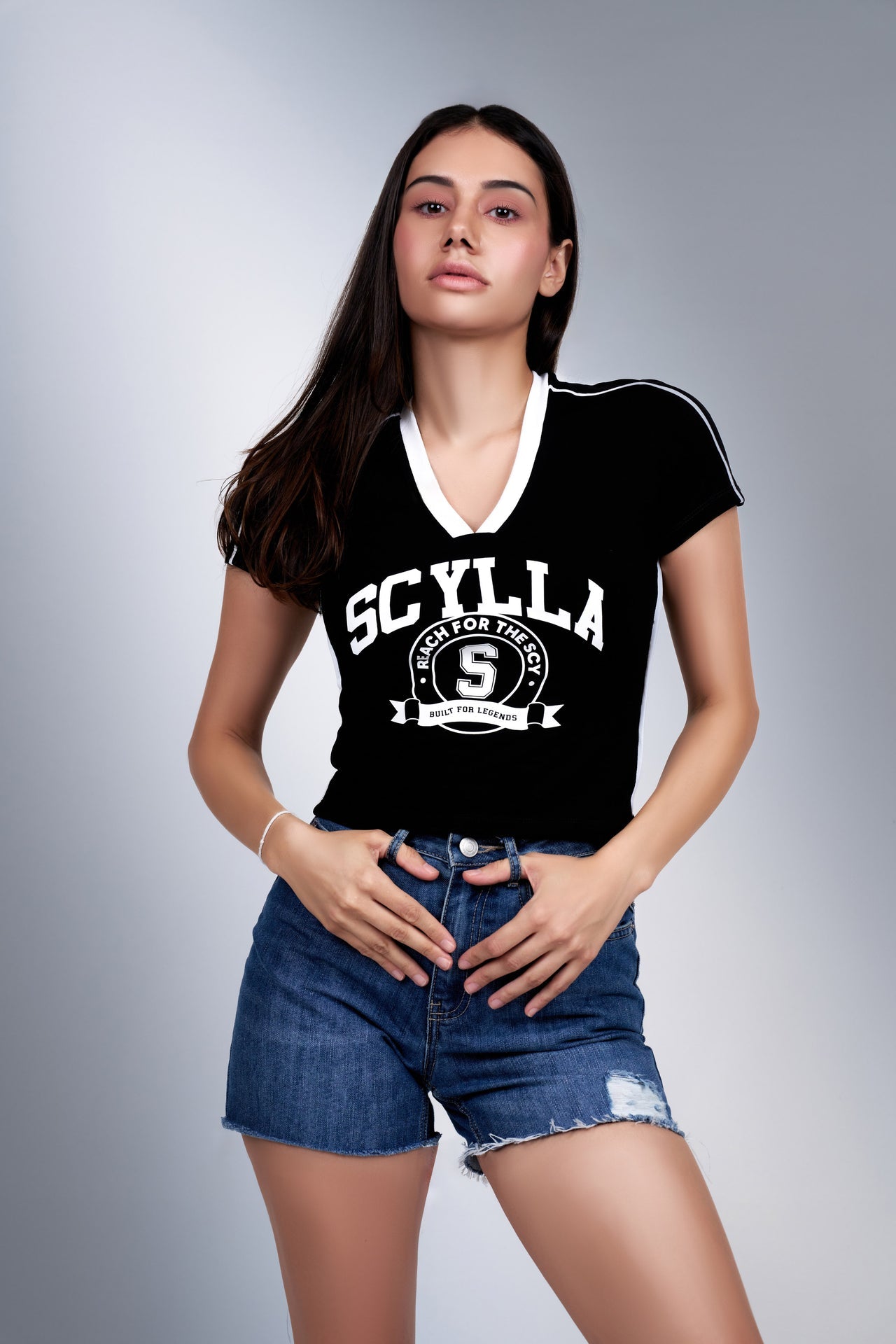 Scylla It-Girl Tee