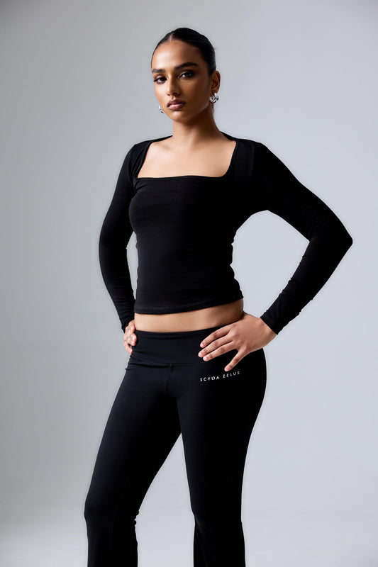 Callie Scoop Long Sleeve