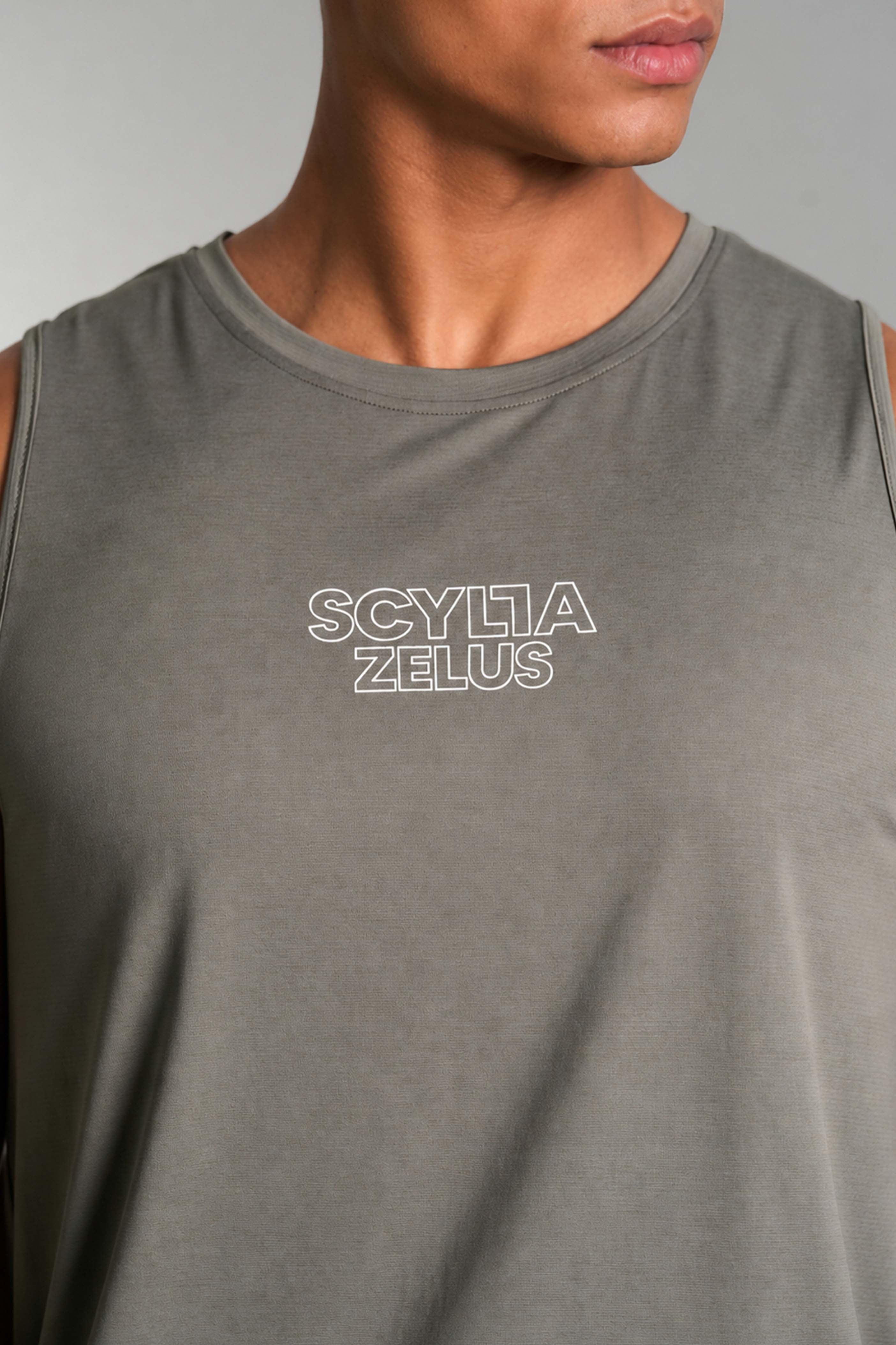 Scylla Form Tank