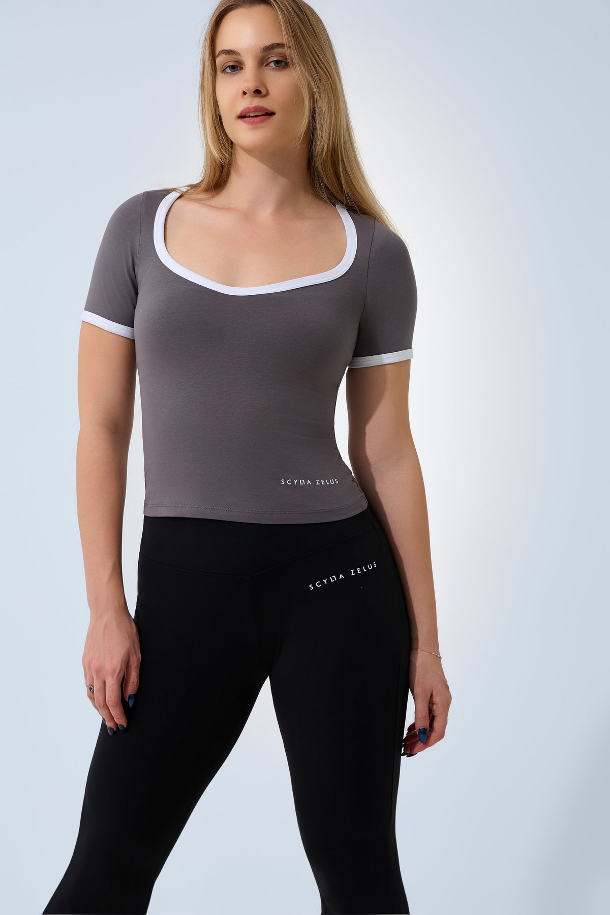 SCY Élan Scoop Top