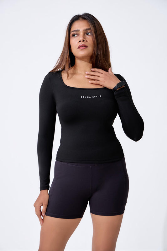 Callie Scoop Long Sleeve