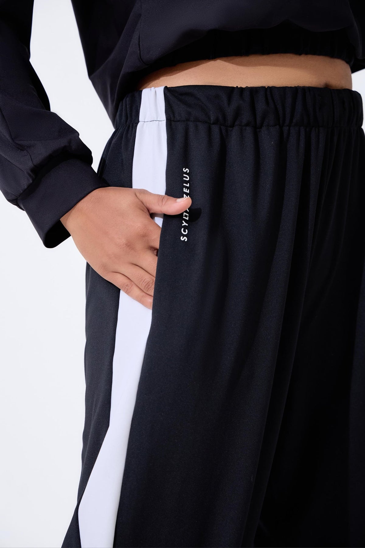 SCY Stride Track Pants